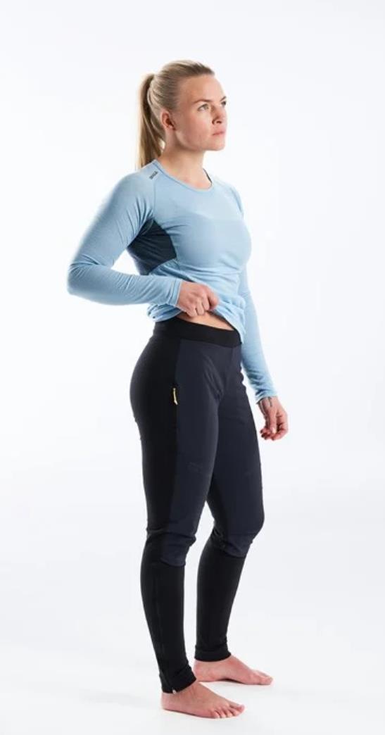 Devold-RUNNING-MERINO-COVER-PANTS-WMN-Caviar-GO-407-160-A-Nuten-Sport-4